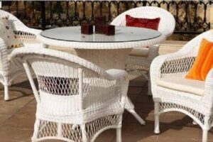beyaz rattan balkon masa sandalye modeli