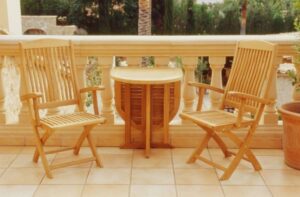 en kullanışlı balkon masaları